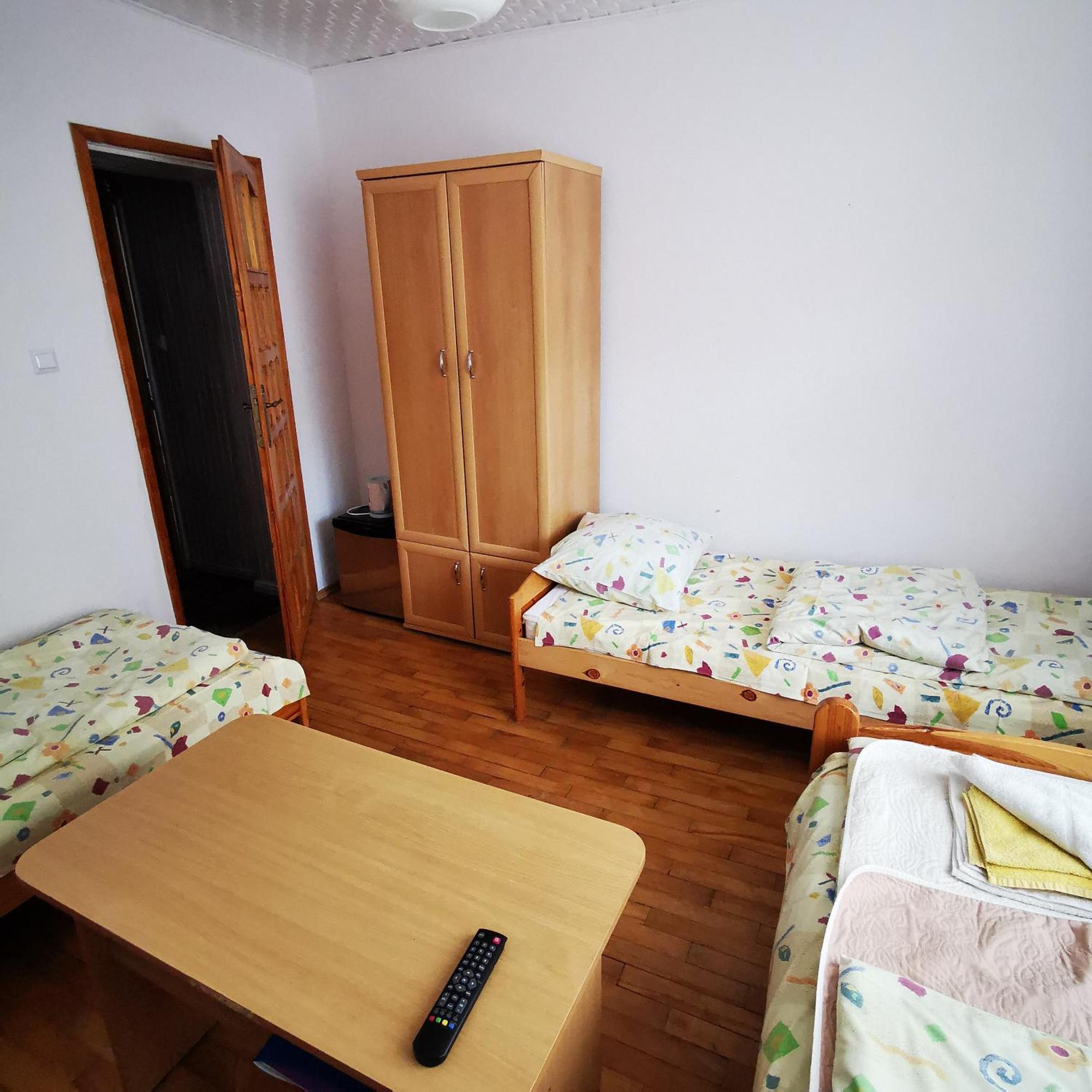 Dom Wczasowy Maja Dzwirzyno Room photo